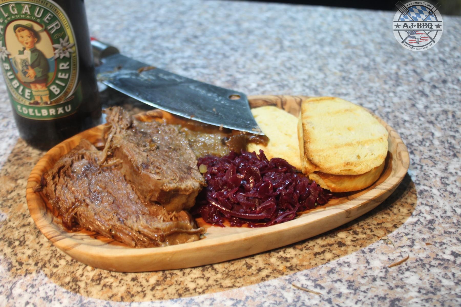 Blitzsauerbraten aus dem Dutch Oven - AJ BBQ Der Allgäu-Griller Blitzsauerbraten aus dem Dutch Oven - AJ BBQ Der Allgäu-Griller
